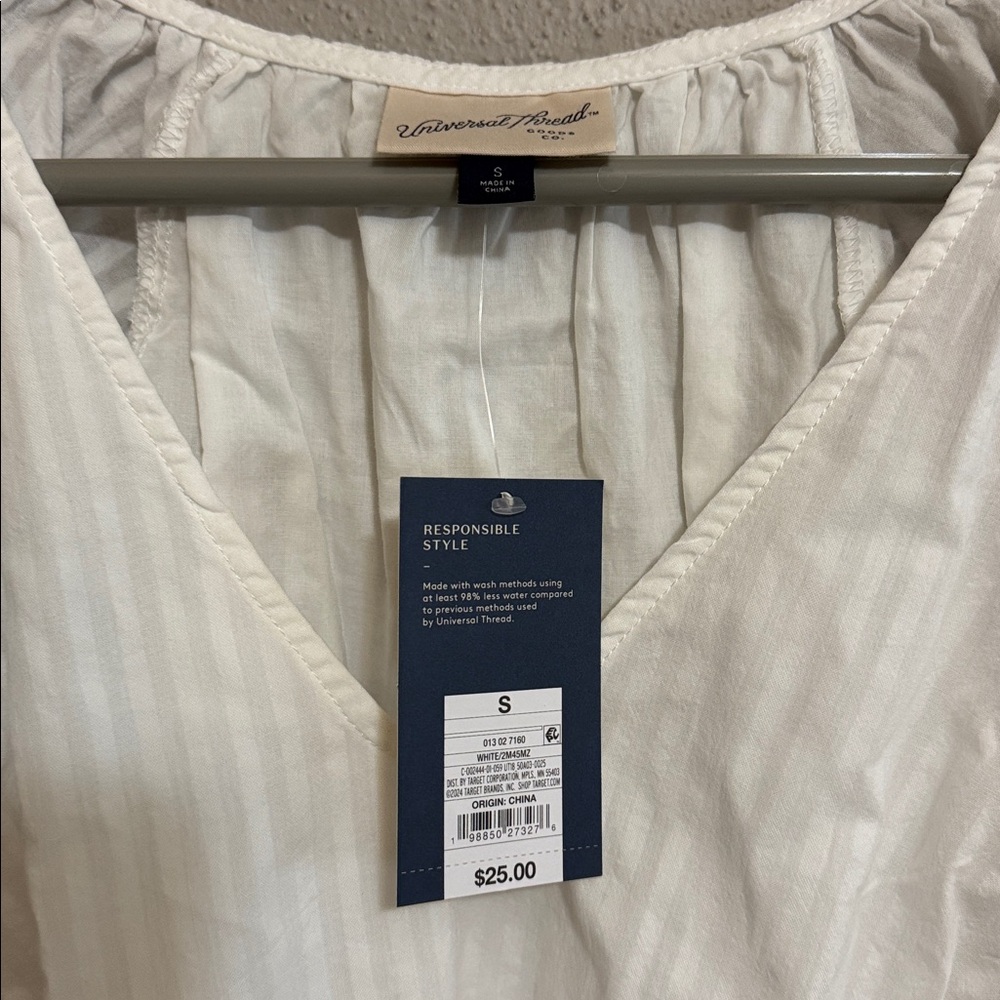 NWT Universal Thread White Blouse - Picture 4 of 4